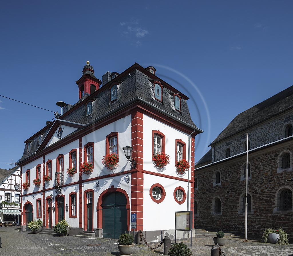 Erpel, Blick auf das Rathaus; Erpel, view to the town hall.