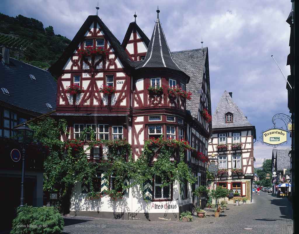 Bacharach, Landkreis Mainz-Bingen, Mittelrhein, Mittelrheintal, Rhein, Blick auf altes Haus, Weinhaus, Fachwerkhaus