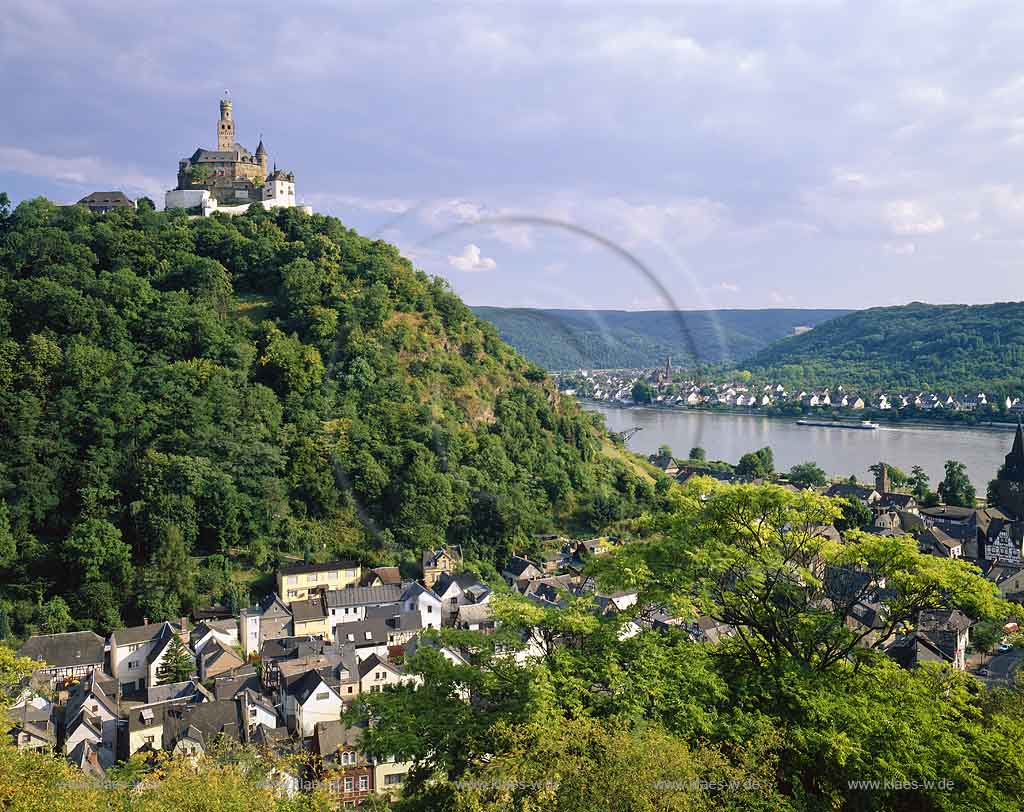 Burg Marksburg, Braubach, Rhein-Lahn-Kreis, Mittelrhein, Blick auf Burg Marksburg, Ort und Landschaft