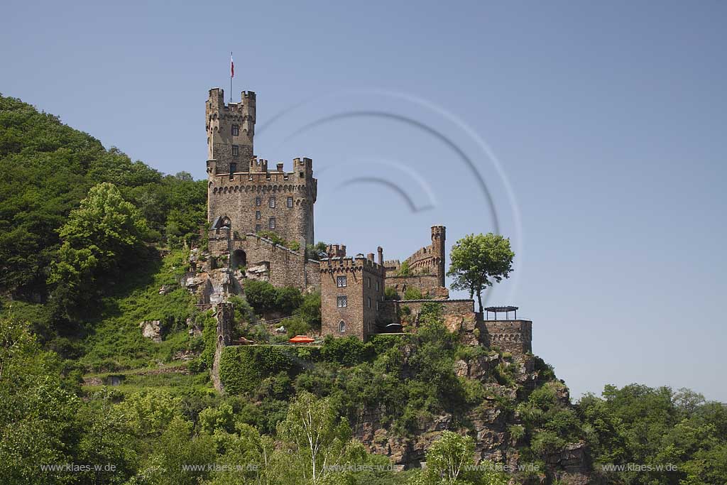 Niederheimbach Blick auf Burg Sooneck; View to castle Sooneck