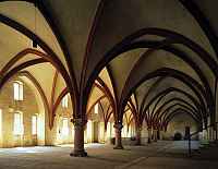 Eltville am Rhein, Rheingau-Taunus-Kreis, Rheingau, Mittelrhein, Blick in Zisterzienser-Kloster Eberbach, Mnchsdormitorium, Moenchsdormitorium, Mnchsschlafraum, Moenchsschlafraum, Dormit