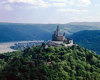 Burg Marksburg, Braubach, Rhein-Lahn-Kreis, Mittelrhein, Blick auf Burg Marksburg, Ort und Landschaft