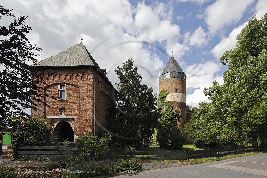 Brueggen, Wasserburg Burg Brueggen, sie war die bedeutendste Burg im Norden des Herzogtums Juelich; Brueggen, moated castle Burg Brueggen.