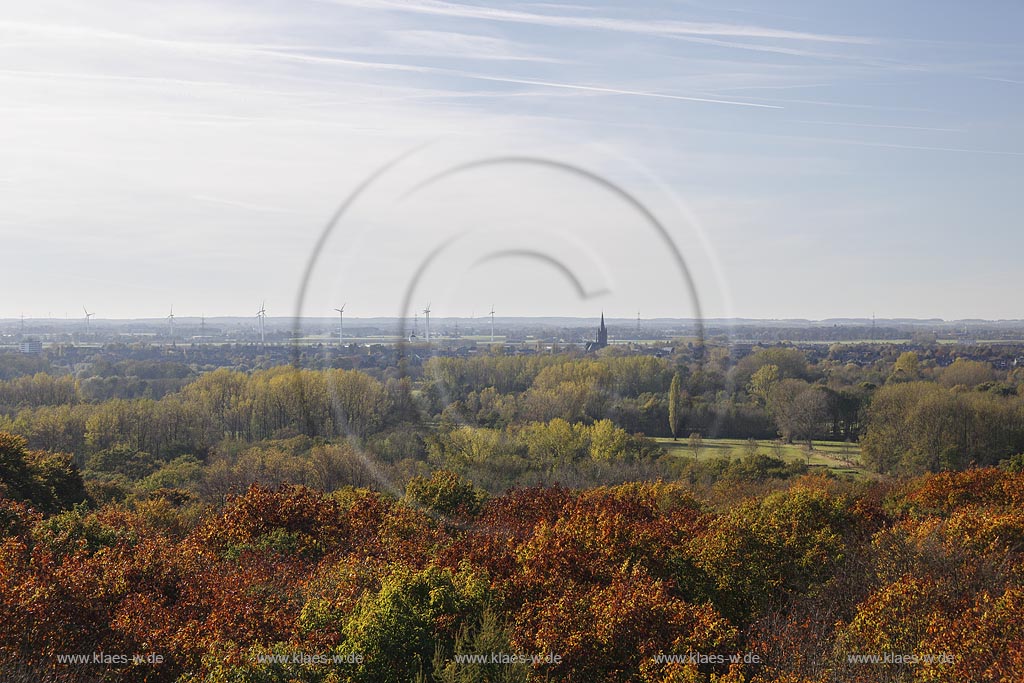 Krefeld-Huels, Blick vom Aussichsturm Johannesturm am Huelser Berg; Krefeld-Huels, view from the  look-out tower Johannesturm.