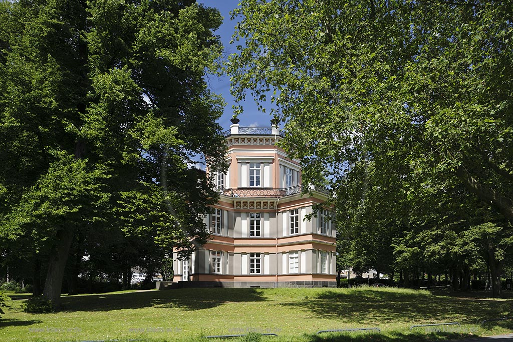 Krefeld-Linn, Haus Greiffenhorst, auch Greiffenhorstschloesschen und Schloss Greiffenhorst genannt; Krefeld-Linn, house Haus Greiffenhorst, as known as Greiffenhorstschlsschen and castle Schloss Greiffenhorst.