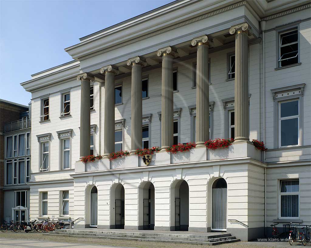 Krefeld, Landschaftsverband Rheinland, Regierungsbezirk Dsseldorf, Niederrhein, Blick auf das Rathaus