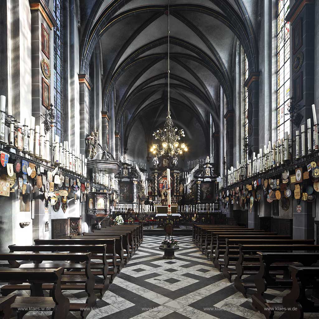 Kevelaer, Wallfahrtsort, innenaufnahme der Kerzenkapelle; The candle chapel in Kevelaer, place of pilgrimage