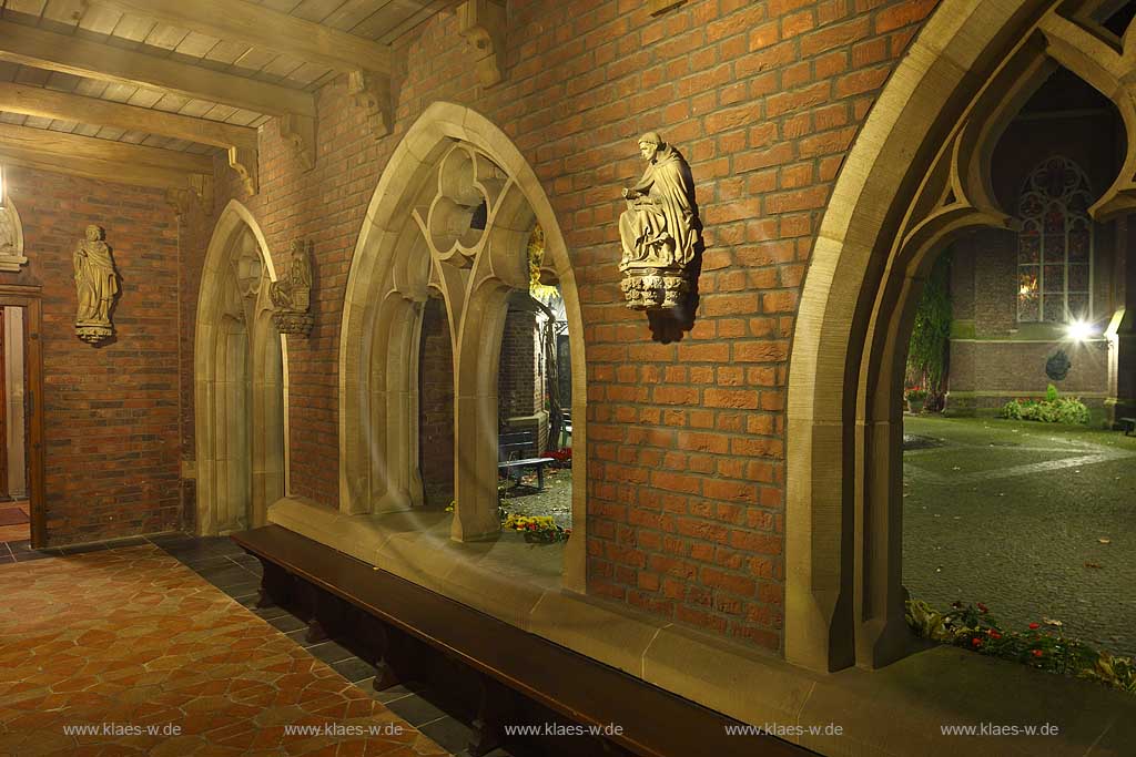 Kevelaer, Wallfahrtsort, Vorhalle der Sakramentskapelle, ehemalige niederlaendische Beichtkapelle; Entrance hall to sacrament chapel  in Kevelaer, place of pilgrimage