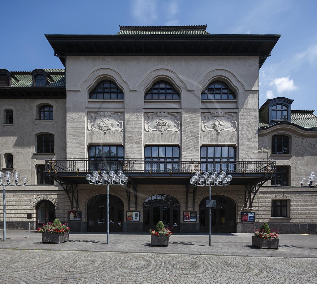 Moenchengladbach, Kaiser-Friedrich-Halle, sie wurde zwischen 1901 und 1903 im Jugendstil erbaut; Moenchengladbach, event hall Kaiser Friedrich-Halle.