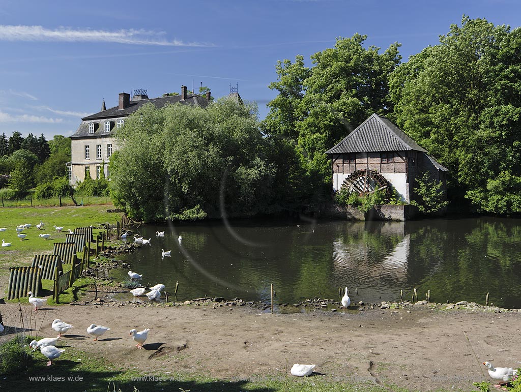 Straelen, Wassermuehle des Haus Caen; Straelen, water mill of the house Haus Caen.