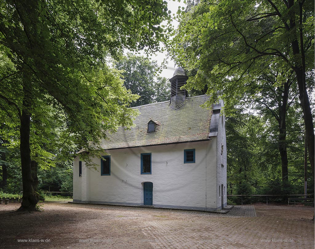 Viersen-Suechteln, Irmgardiskapelle, 1664 wurde die heutige Kapelle zu Ehren der Schutzheiligen Irmgard von Suechteln gebaut; Viersen-Suechteln, chapel Irmgardiskapelle, anno 1664.