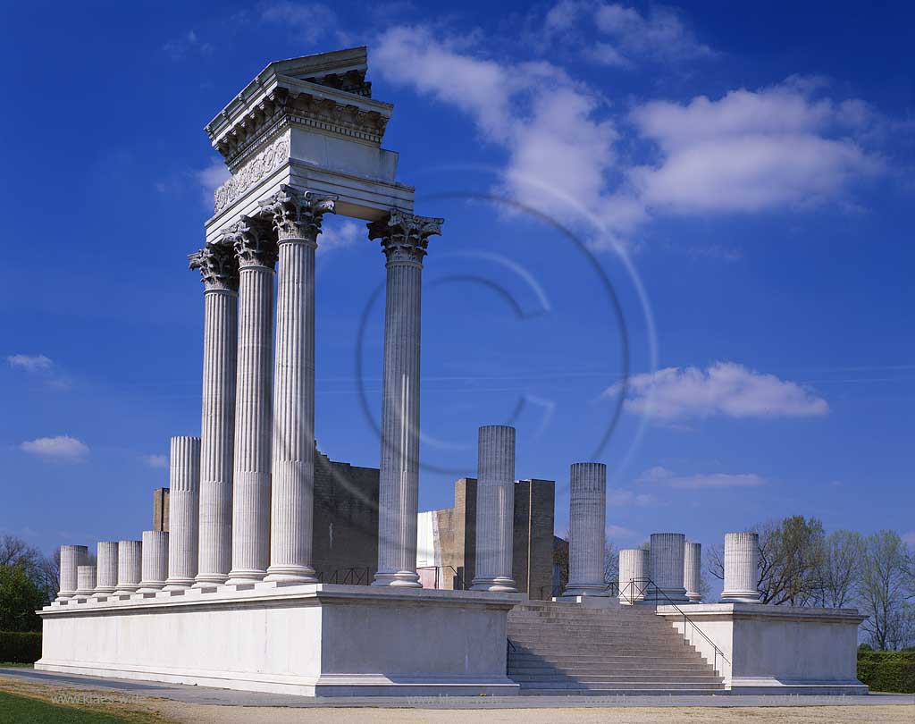 Xanten, Kreis Wesel, Niederrhein, Regierungsbezirk Dsseldorf, Archaeologischer, Archologischer Park, Blick auf Hafentempel Ruine, Colonia Ulpia Traiana  