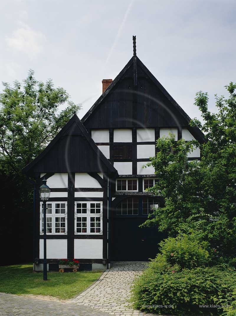 Buende, Bnde, Kreis Herford, Regierungsbezirk Detmold, Ostwestfalen, Blick auf Deutsches Tabak und Zigarrenmuseum, Hurlbrinksches Haus  