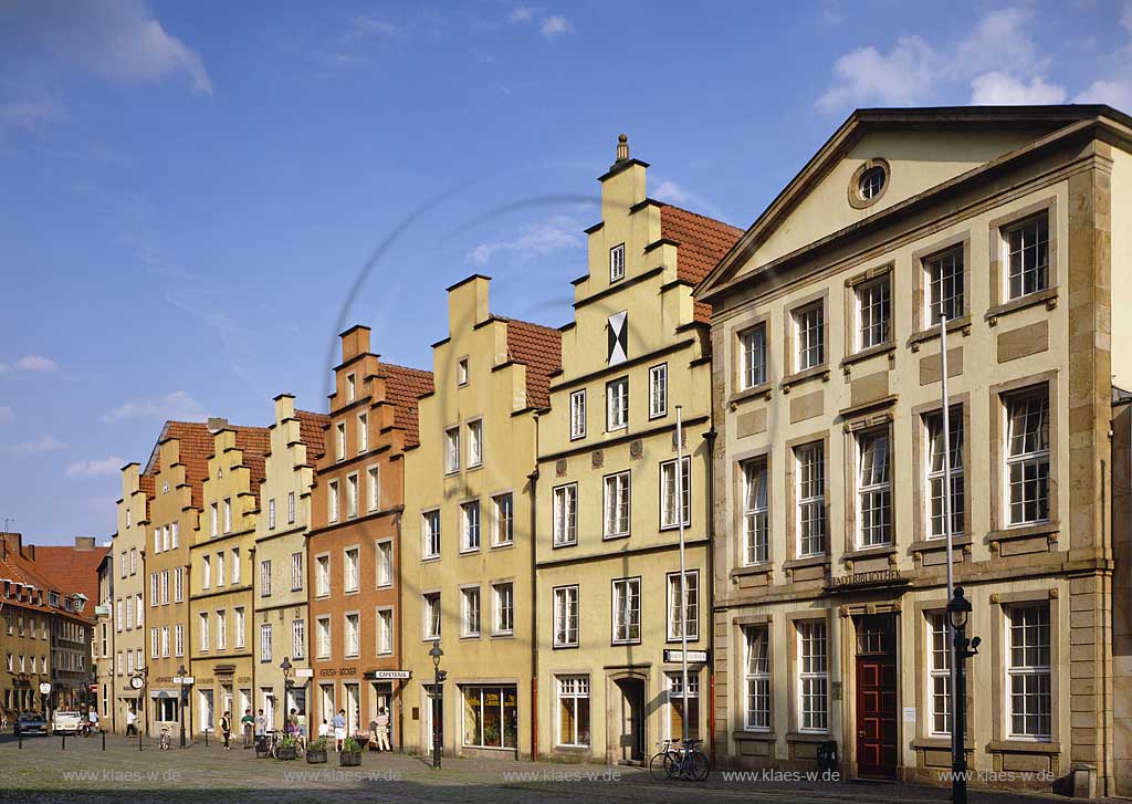 Blick auf den Markt, Marktplatz in Osnabrueck, Osnabrck mit Sicht auf Kaufmannshaeuser in Niedersachsen