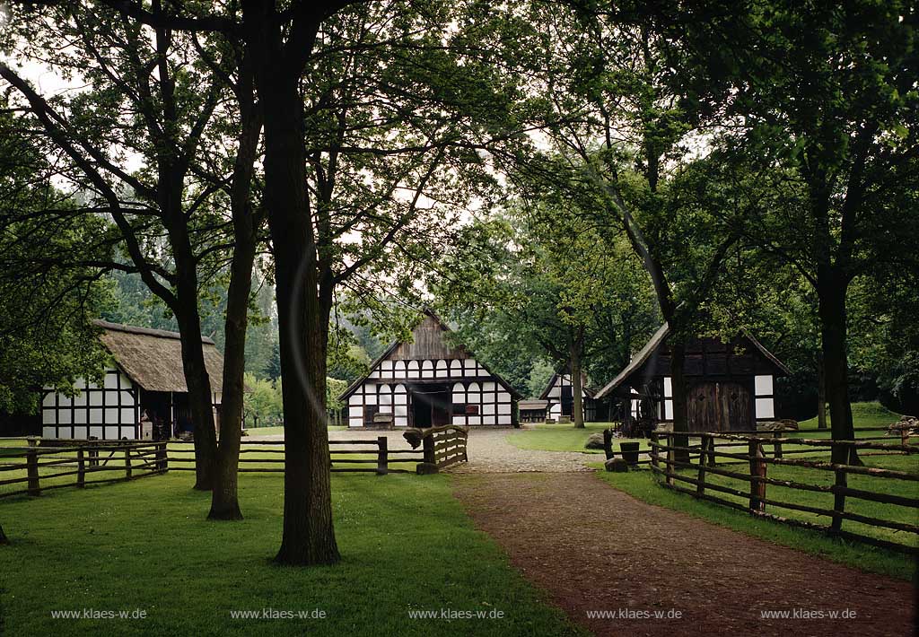 Rahden, Kreis Minden-Lbbecke, Kreis Minden-Luebbecke, Regierungsbezirk Detmold, Ostwestfalen, Blick auf Museumshof mit historischen Haeusern, Husern    