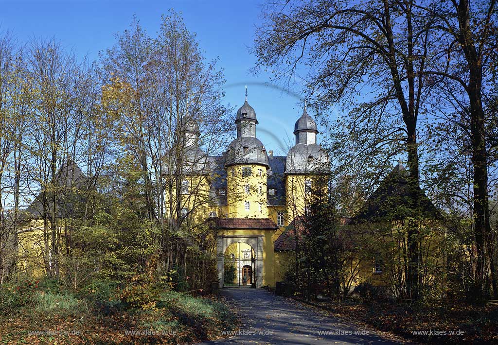 Schlo Holte-Stukenbrock, Kreis Gtersloh, Kreis Guetersloh, Ostwestfalen, Regierungsbezirk Detmold, Blick auf Schloss Holte, Holter Schloss, in Herbststimmung