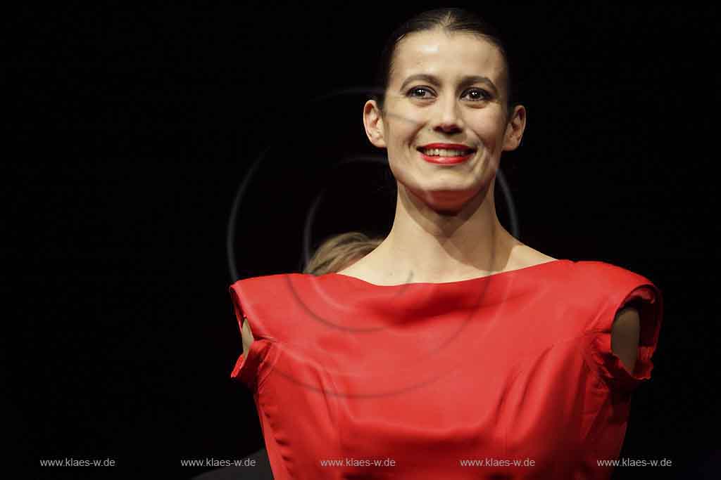Blick auf Buehne, Bhne des Stadttheater in Wuppertal Elberfeld bei der Generalprobe des Stck, Stueck Victor von Pina Bausch, Tanztheater Pina Bausch