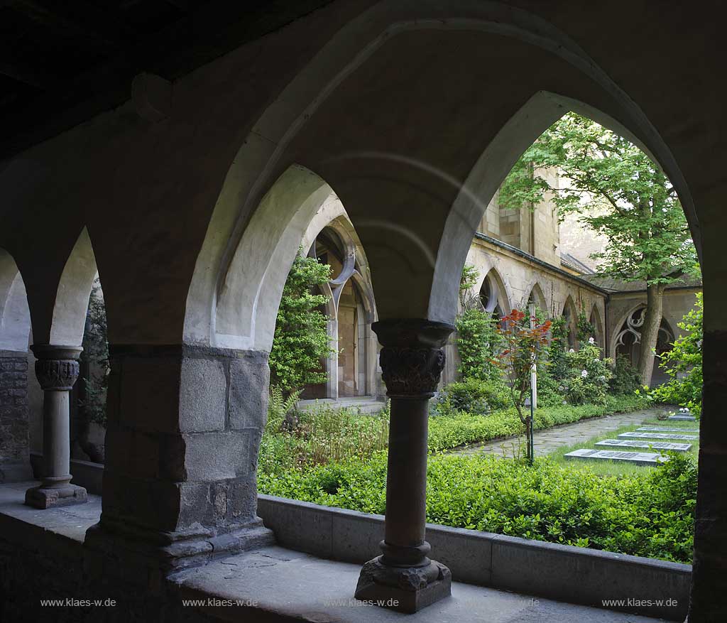 Essen, Dom Kreuzgang, dome cross-coat, cloister