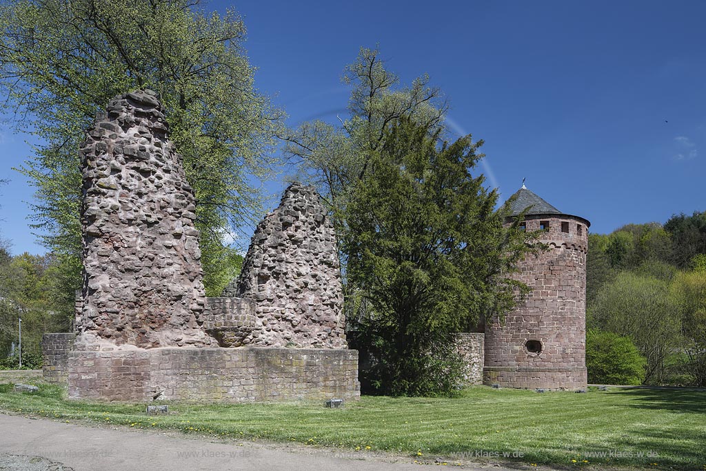 Illingen, Burg Kerpen, Rundturm und Burgmauer; Illingen castle Kerpen