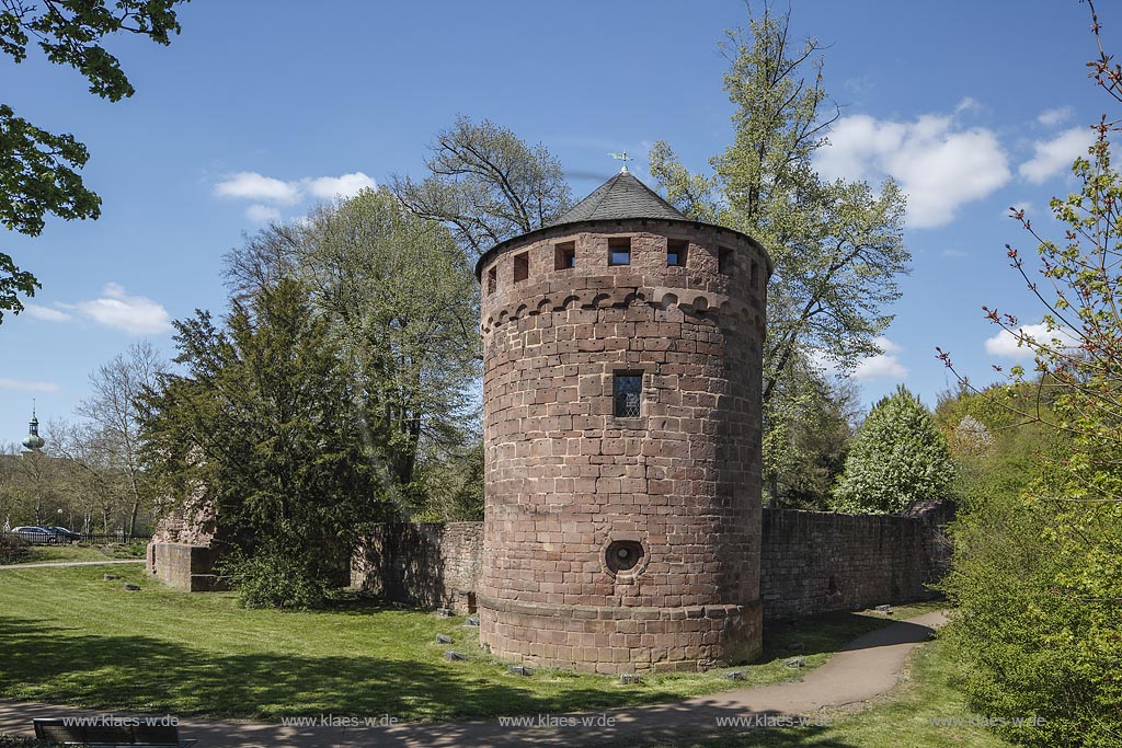 Illingen, Burg Kerpen, Rundturm und Burgmauer; Illingen castle Kerpen