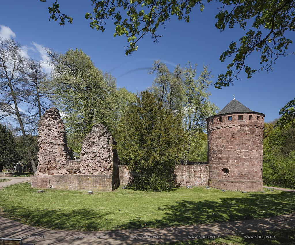 Illingen, Burg Kerpen, Rundturm und Burgmauer; Illingen castle Kerpen