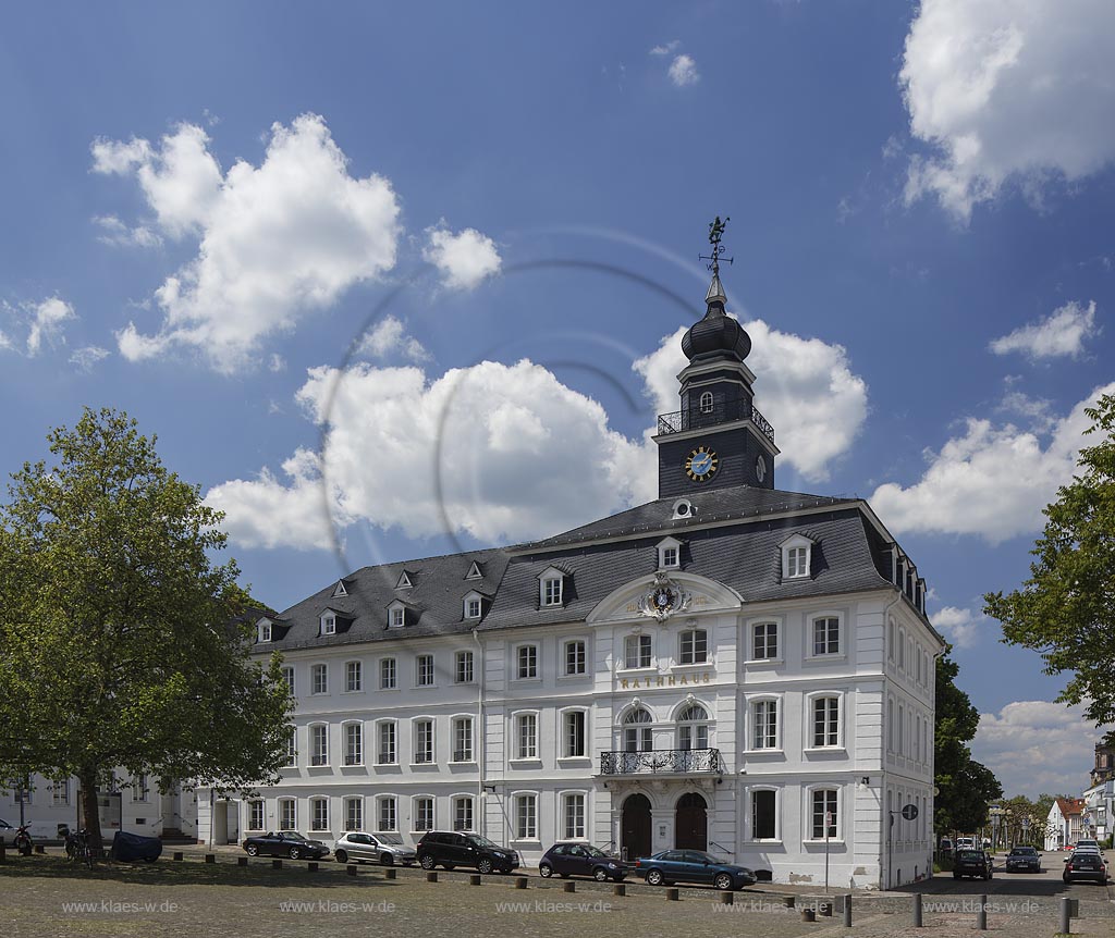 Saarbruecken Alt Saarbruecken, Blick auf altes Rathaus; Saarbruecken Alt Saarbruecken, view to the old town hall.