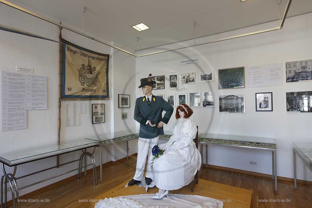 Arnsberg Innenaufnahme im Sauerland Museum mit der Dauerausstellung verschiedene raeume; Internal view into Sauerlan mueum of Arnsberg with the permanten exhibition