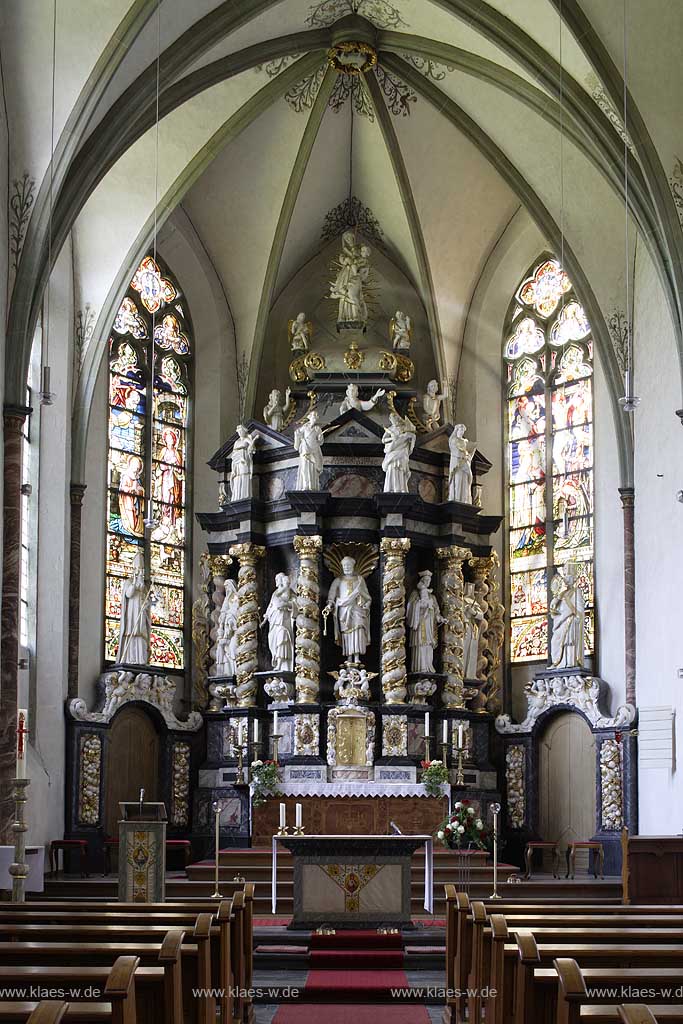 Arnsberg-Oelinghausen, Kloster der Prmonstratenserinnen, Klosterkirche, Hochaltar, barock, Sauerland