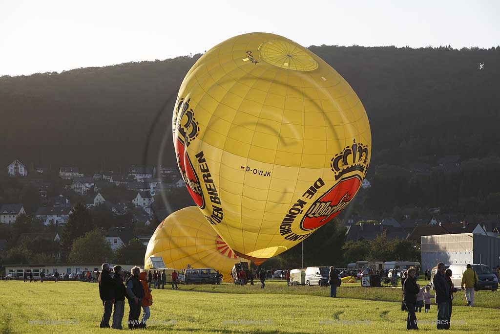 Arnsberg-Oeventrop, Flugplatz, Warsteiner Montgolfiade, Sauerland, Hochsauerland