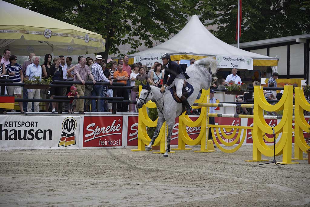 Balve, Wocklum, Balve-Optimum, Ansichten vom Internationalen Reitturnier, Sauerland, Peter Wylde, Campino