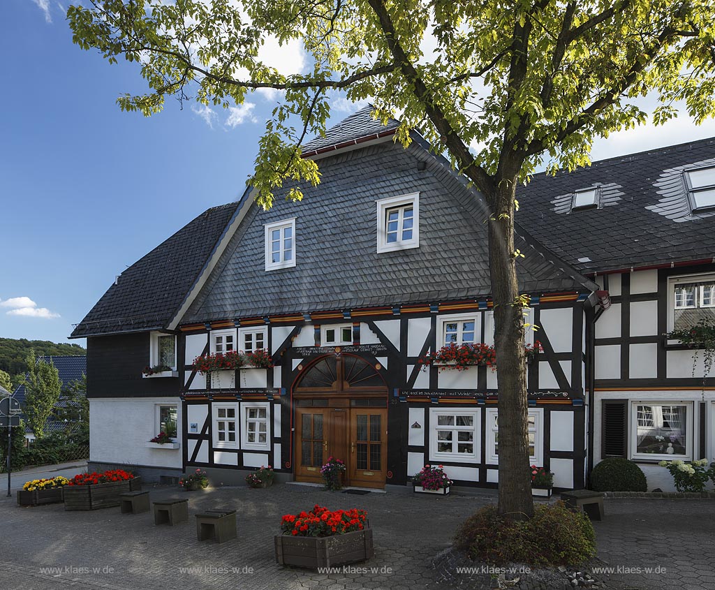 Brilon, Niedere Strasse, Blick auf ein Fachwerkhaus; Brilon, street Niedere Strasse, view to a frame house.