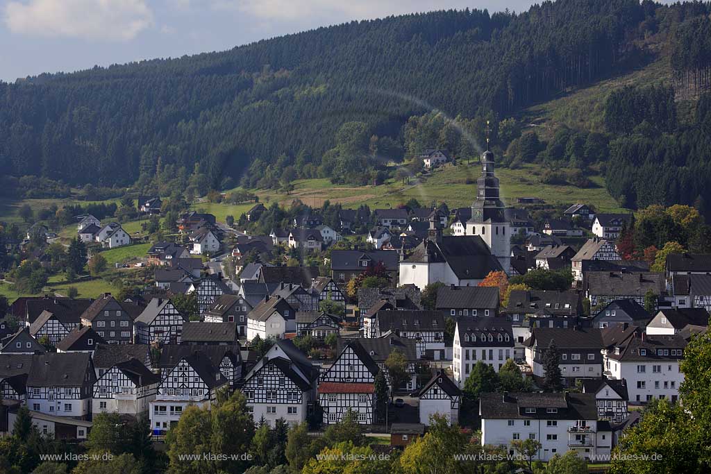 Hallenberg, Hochsauerlandkreis, Blick auf Stadt und Landschaft, Sauerland