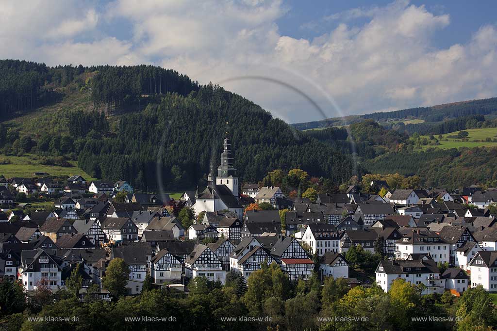 Hallenberg, Hochsauerlandkreis, Blick auf Stadt und Landschaft, Sauerland