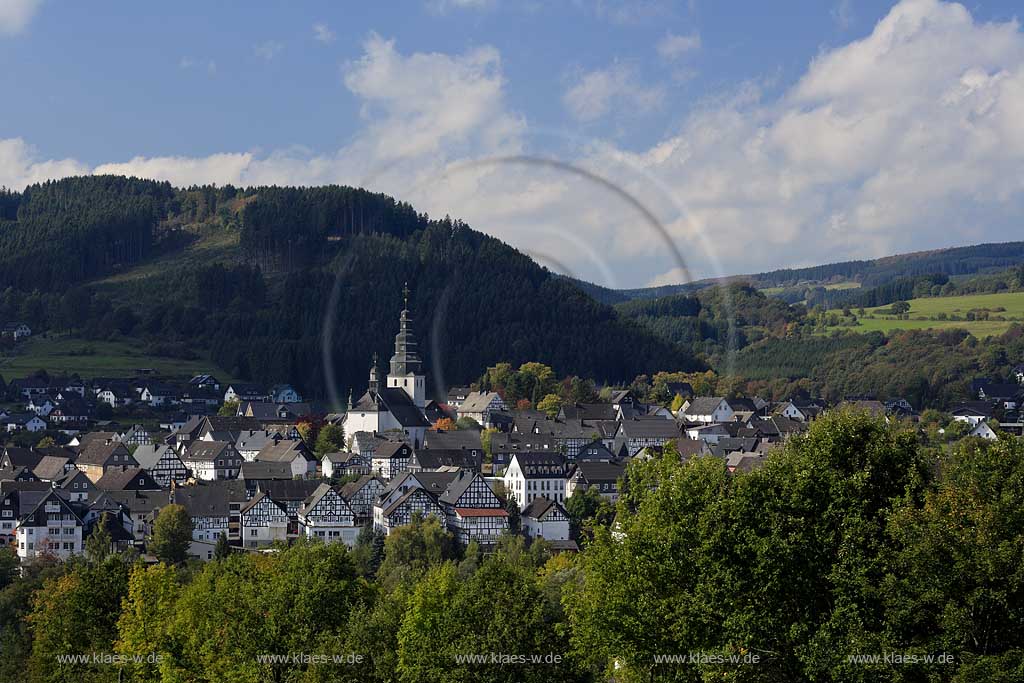 Hallenberg, Hochsauerlandkreis, Blick auf Stadt und Landschaft, Sauerland