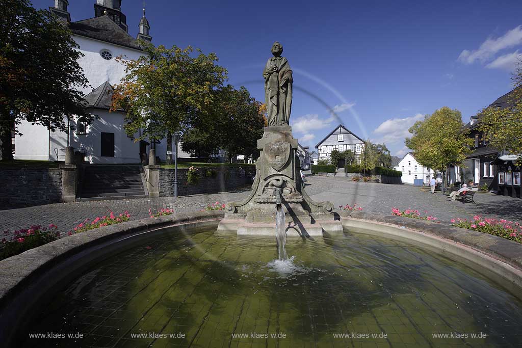 Hallenberg, Hochsauerlandkreis, Blick auf Petersbrunnen, Sauerland