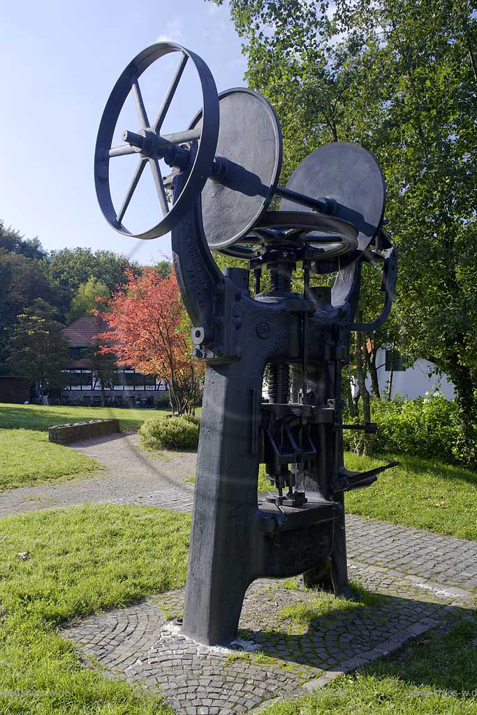 Iserlohn, Maerkischer Kreis, Mrkischer Kreis, Iserlohnerheide, Historische Fabrikanlage, Maste Barendorf, Nadelmuseum, Blick auf Historische Maschinen, Sauerland