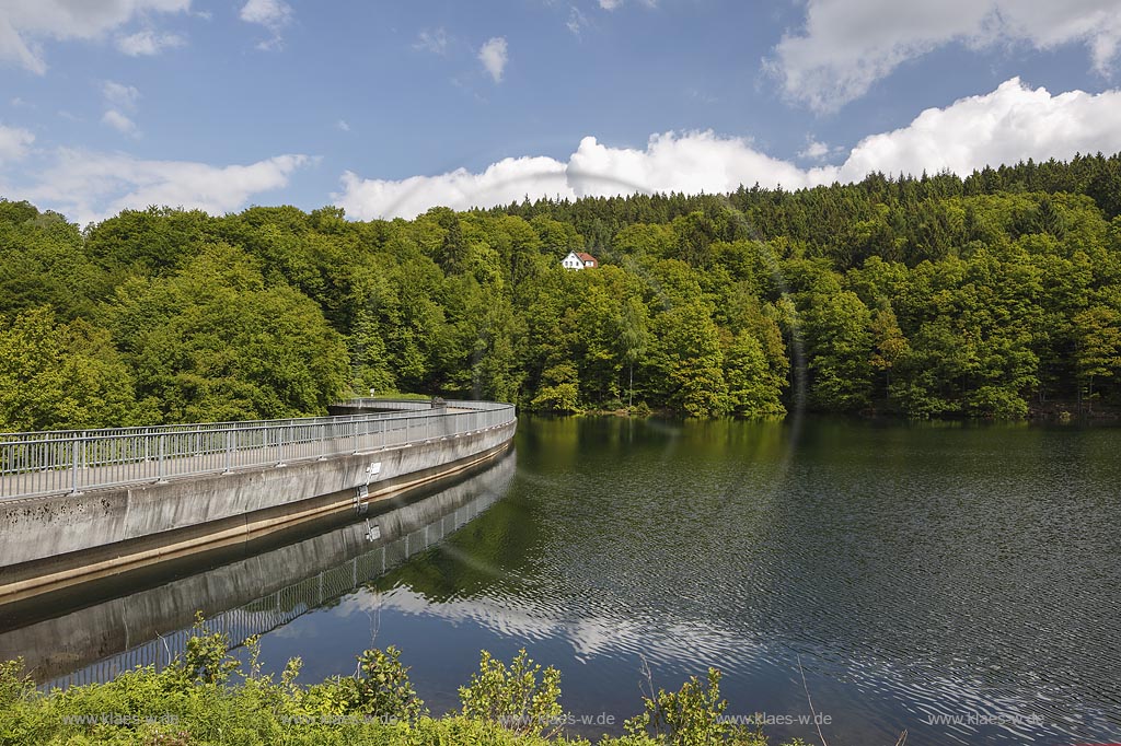 Kierspe, Jubachtalsperre, Staumauer; Kierspe, barrage Jubachtalsperre, dam.