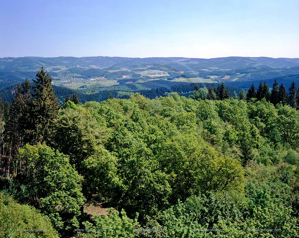 Kirchhundem, Oberhundem, Blick vom Rhein-Weser-Turm auf Landschaft, Sauerland