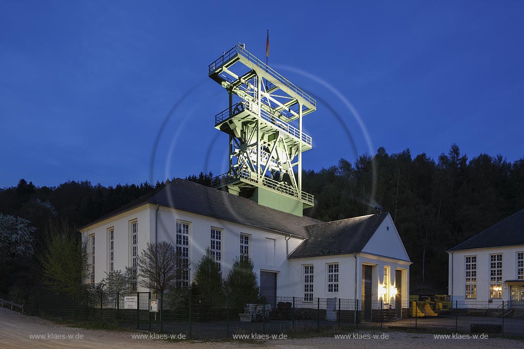 Lennestadt-Meggen, Bergbaumuseum Siciliaschacht mit Foerderturm; Lennestadt-Meggen, museum Bergbaumuseum Siciliaschacht.