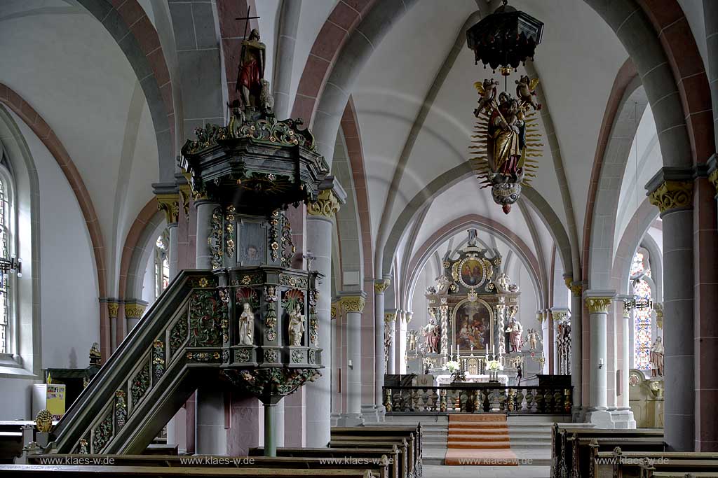 Marsberg, Obermarsberg, Hochsauerlandkreis, Blick in Stiftskirche St. Peter und Paul, Sauerland