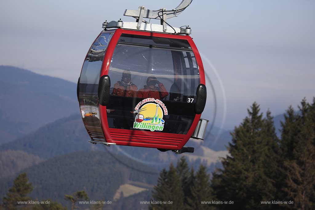 Willingen, Upland, Sauerland, Ettelsberg Seilbahn mit Blick ins Tal, Berglandschaft