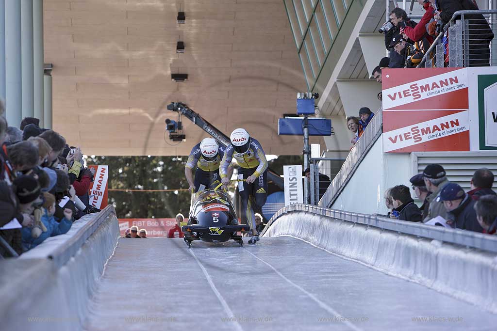 Winterberg, Viessmann FIBT World Cup Bob, Bobbahn, Zweierbob, Start,