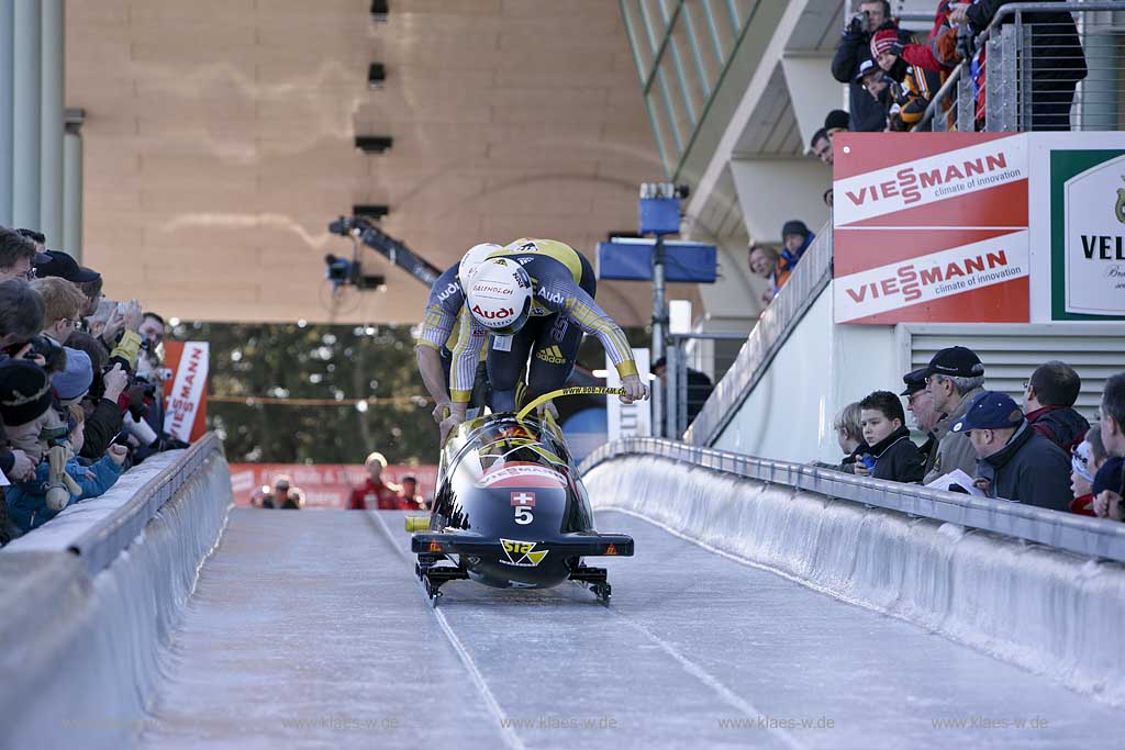 Winterberg, Viessmann FIBT World Cup Bob, Bobbahn, Zweierbob, Start,