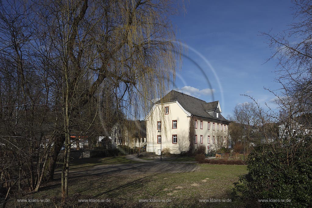 Hilchenbach, Blick zur Wilhelmsburg, ein ehemaliges nassauisches Landesschloss, dass heute das Stadtmuseum beherbergt; view to castle Wilhelmburg