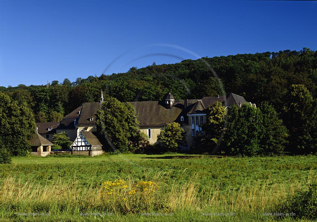 Hilchenbach, Kreis Siegen-Wittgenstein, Siegerland, Blick auf Kloster, Stift Keppel