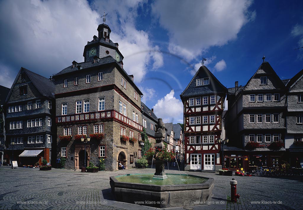 Herborn, Lahn-Dill-Kreis, Blick auf Markt, Rathaus und Brunnen, Hessen, Westerwald